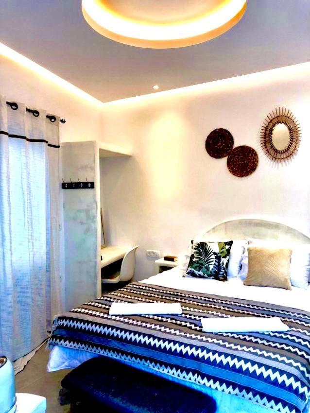 Oldtown Suites Fira Exterior foto