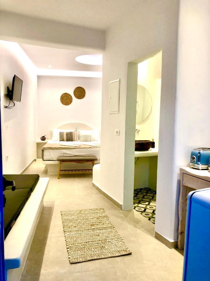 Oldtown Suites Fira Exterior foto
